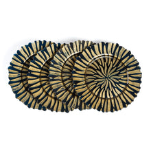 Load image into Gallery viewer, Halley Glass Charger Plate 4/Pack (2 Colors)