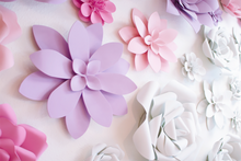 Load image into Gallery viewer, 11 in. Foam Daisy Wallflower