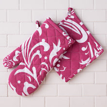 Load image into Gallery viewer, Vintage Royalty Cotton Oven Mitt / Pot Holder Set 4 Pack Latte &amp; White
